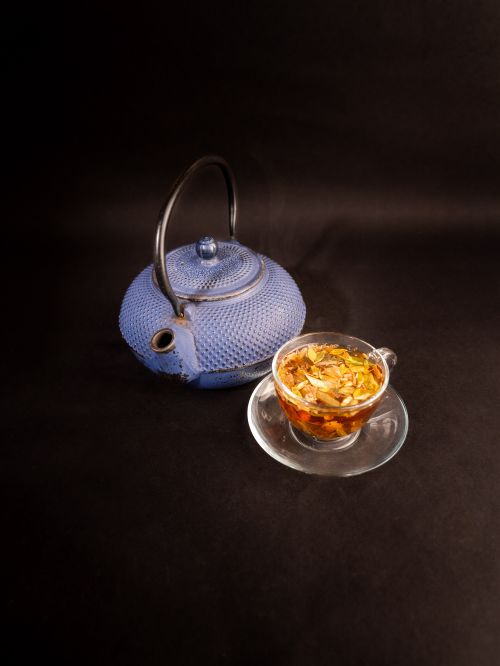 קנקן חליטת צמחים